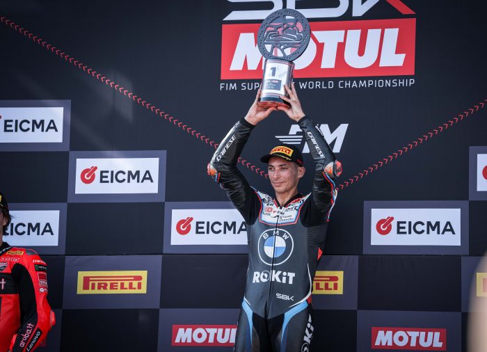 BMW שולטת. אליפות העולם באופנועי ספורט סדרתיים, היא הדבר הכי קרוב לעולם האמיתי. נחשו מי האלופה?